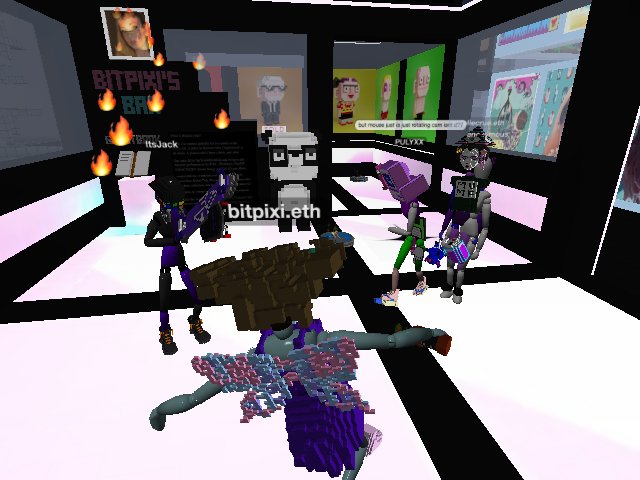 Pulyxx is 3rd one on the set.
