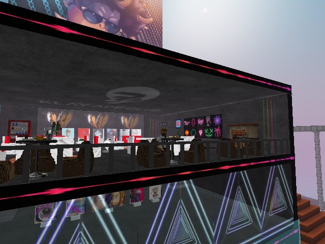 A womp from LUENAH_LOUNGE_GALLERY