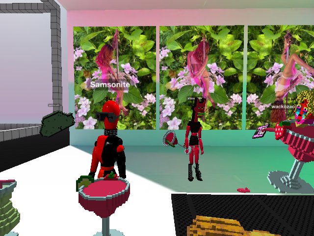 i'm dinking on the job : )