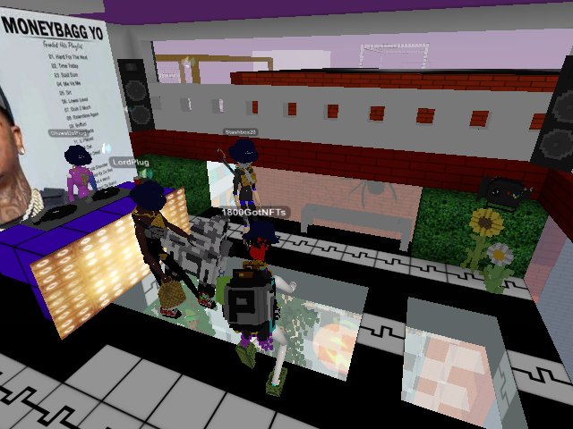 LIVE DJ TONIGHT