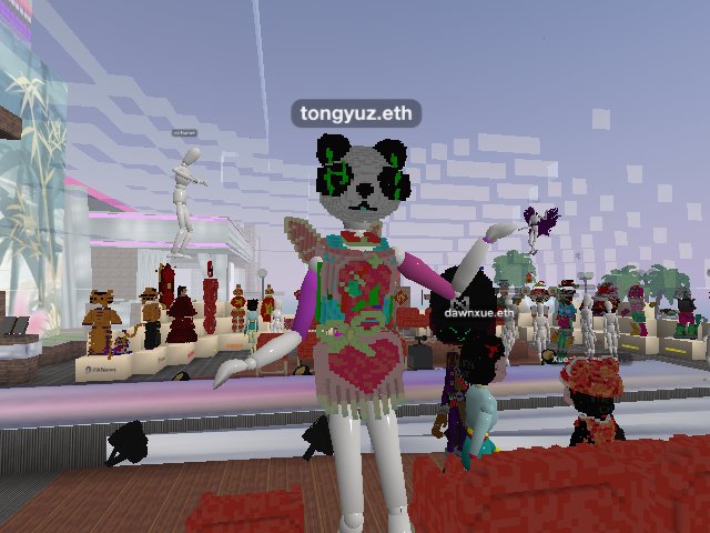 Try TingDAO's wearable vox on! Cool!