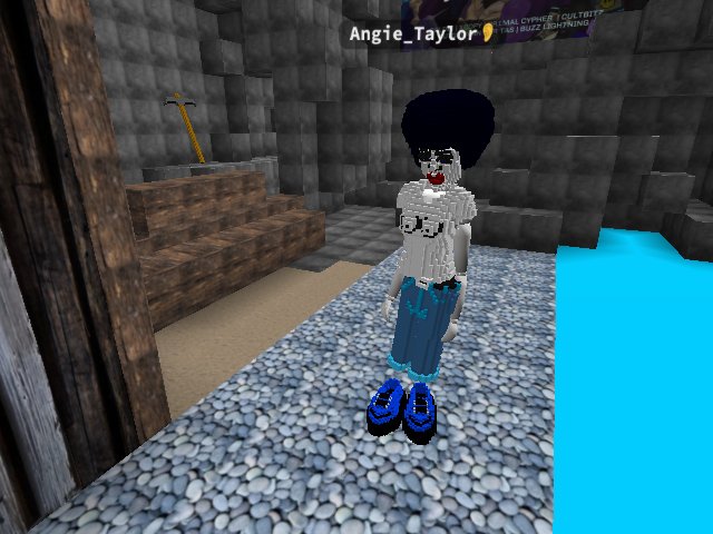 I like @Angie_Taylor 's outfit here at WIP
