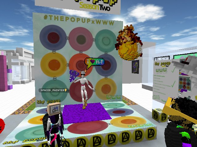 Time for a quick selfie. It’s pretty crowded here at #ThePopupxWWW :) –@pixls_dot_eth