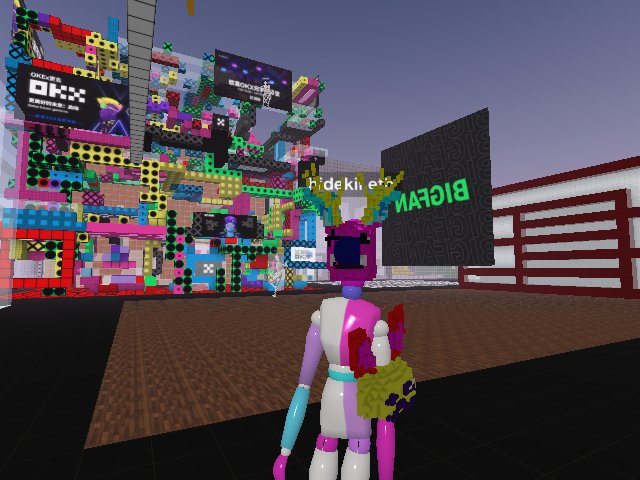 why so many people hiere?