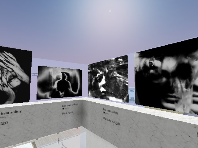 Artist @arditty in Heretique 121 Winter Exhibition