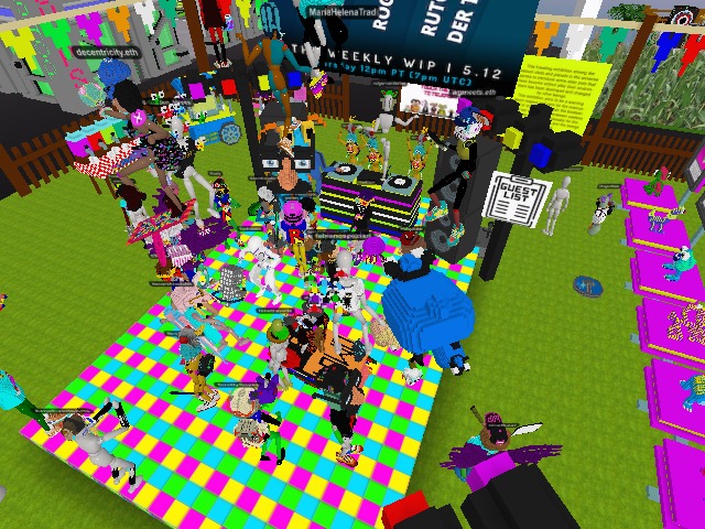 lot people here! Come in!