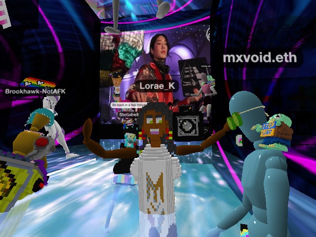 WTF going on in here! lil party reporting live for Meta V Academy HQ