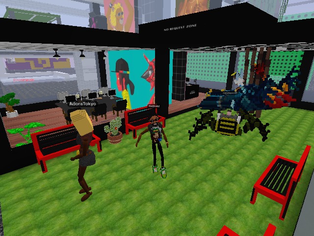party in the courtyard!