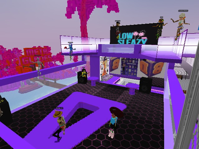 We outchea!! Storytime DAO live in Voxels