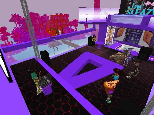 tappin' in with the DAO Community in Voxels