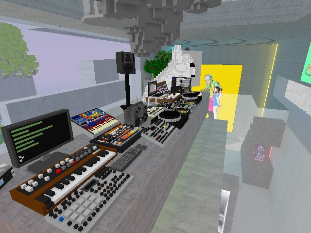 https://www.voxels.com/play?coords=SW@1585E,989N,7F