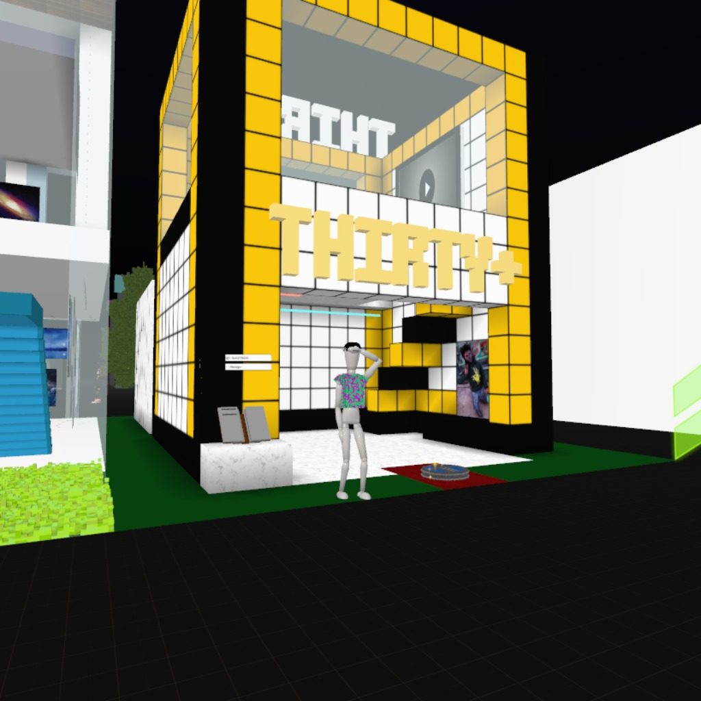 Hard at work!! THIRTY+ HQ is coming along. please sign our book if you visit, S/o Seoul Fam