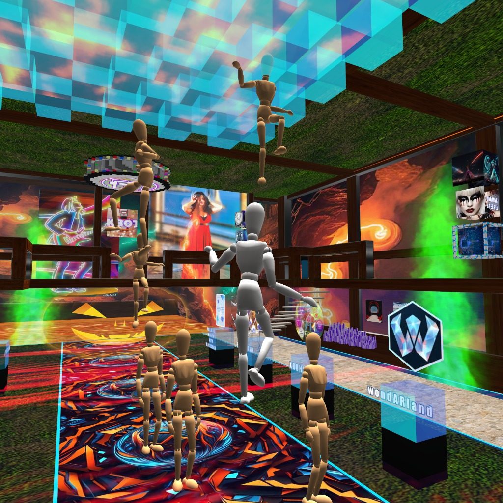 Electronic friends of the #metaverse There's a #celebrity in here tonight!
